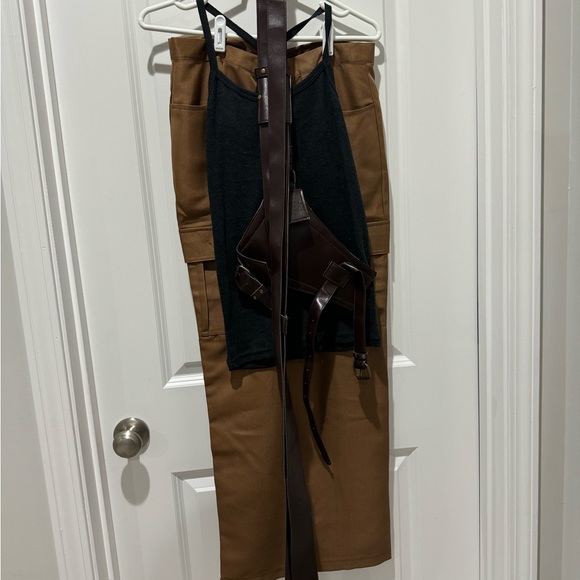 Lara Croft cosplay costume NWOT - Picture 7 of 7